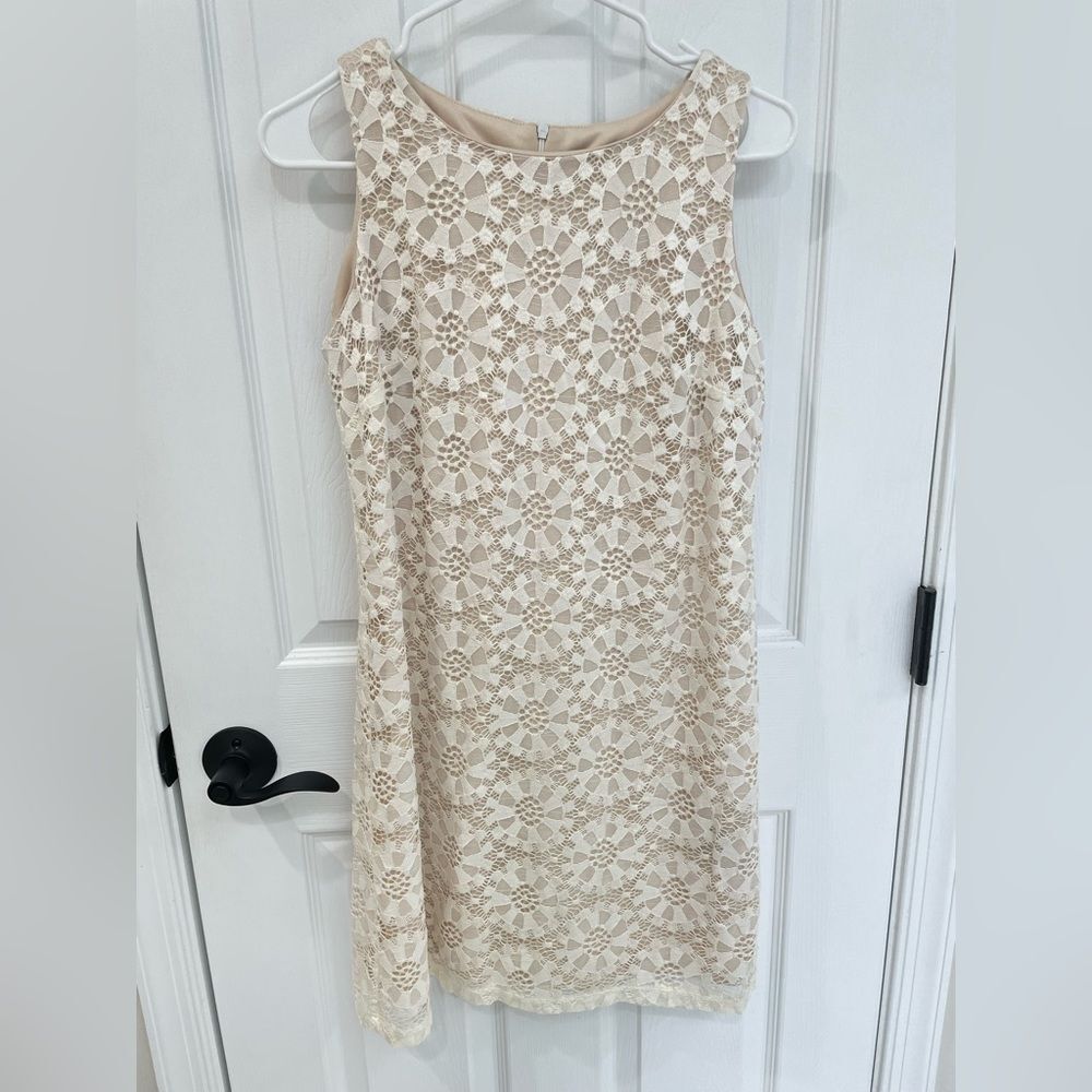 Ronni Nicole Ivory Cream Floral Lace Crew Neck Sleeveless Mini Dress Size 6P